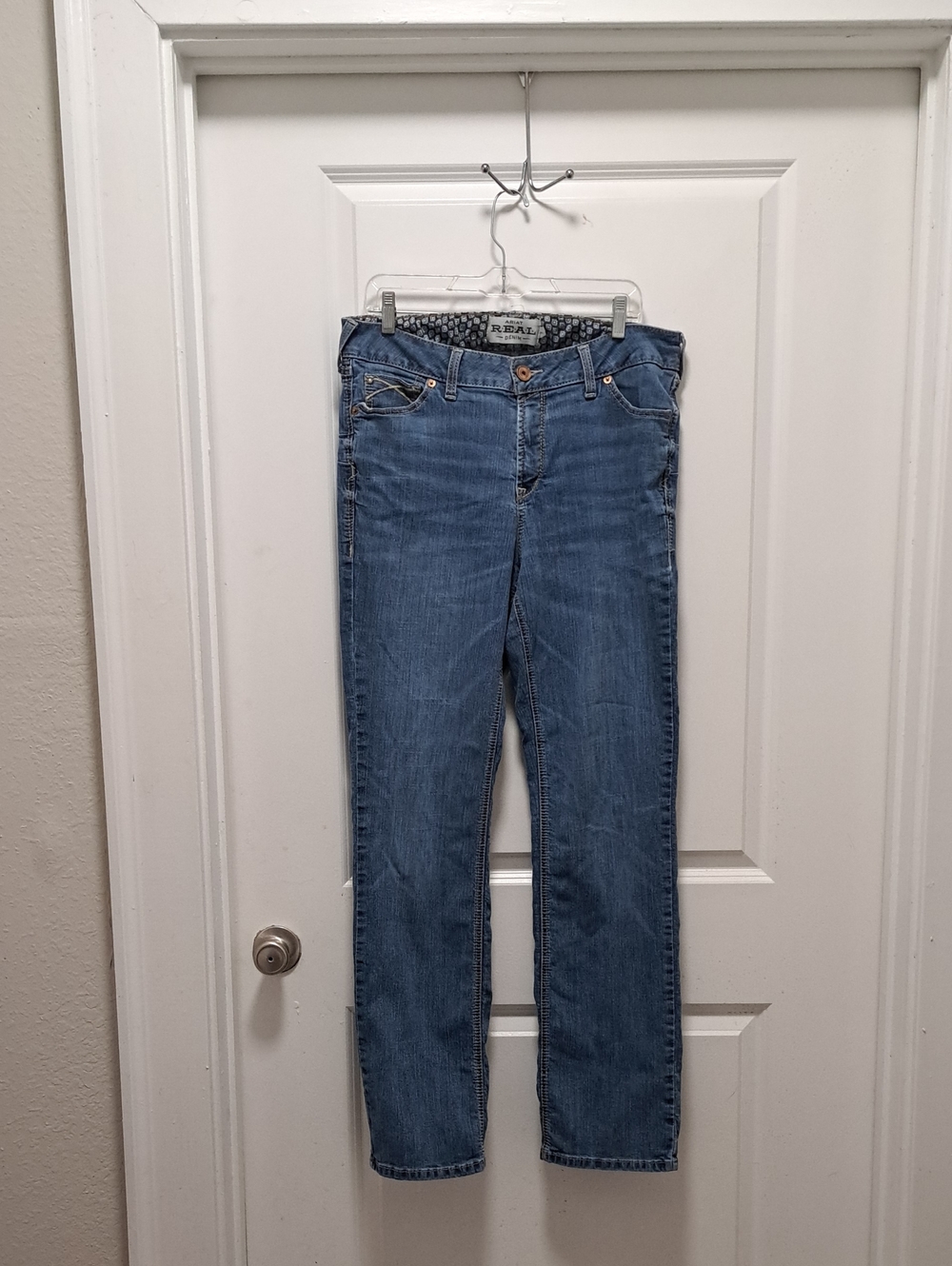 Ariat Medium Blue Straight-Leg Women’s Jeans